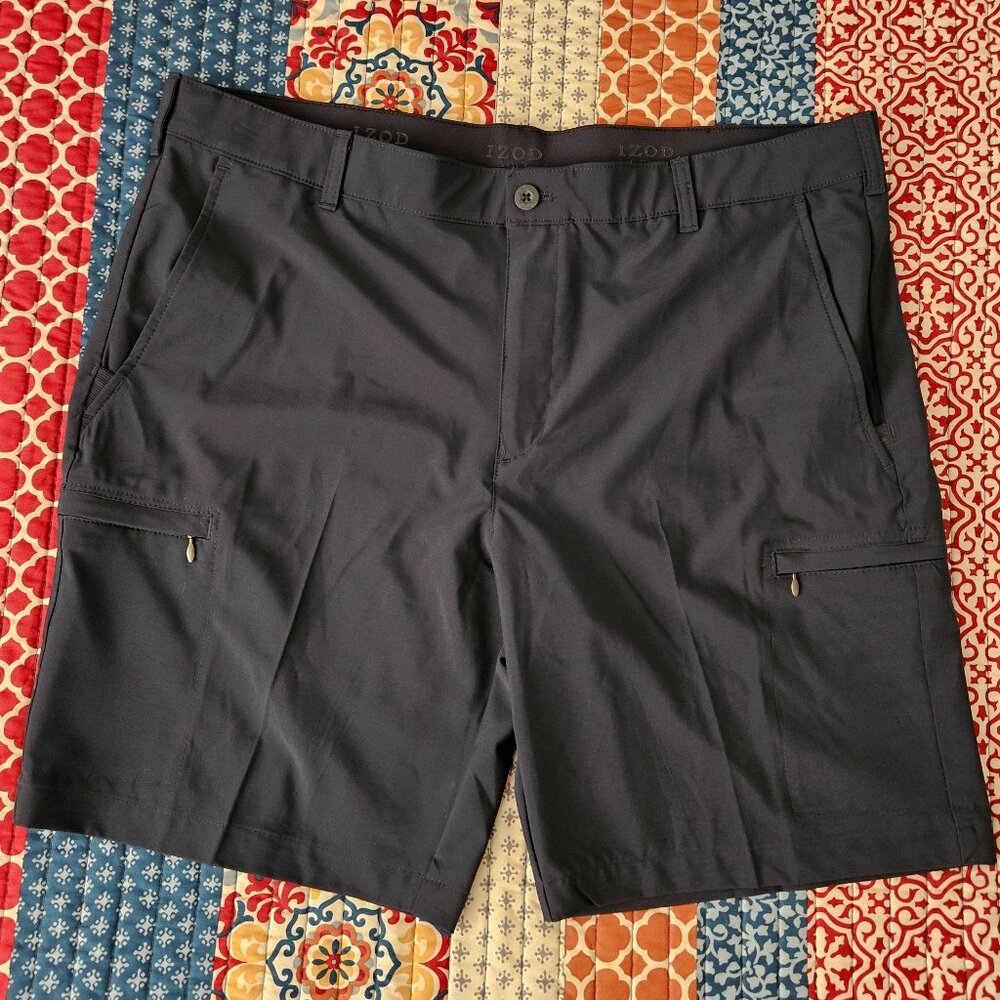 Izod Golf 40/9.5 Navy Blue Golf Swing Flex Cargo Shorts Straight Fit Waist Grip‎